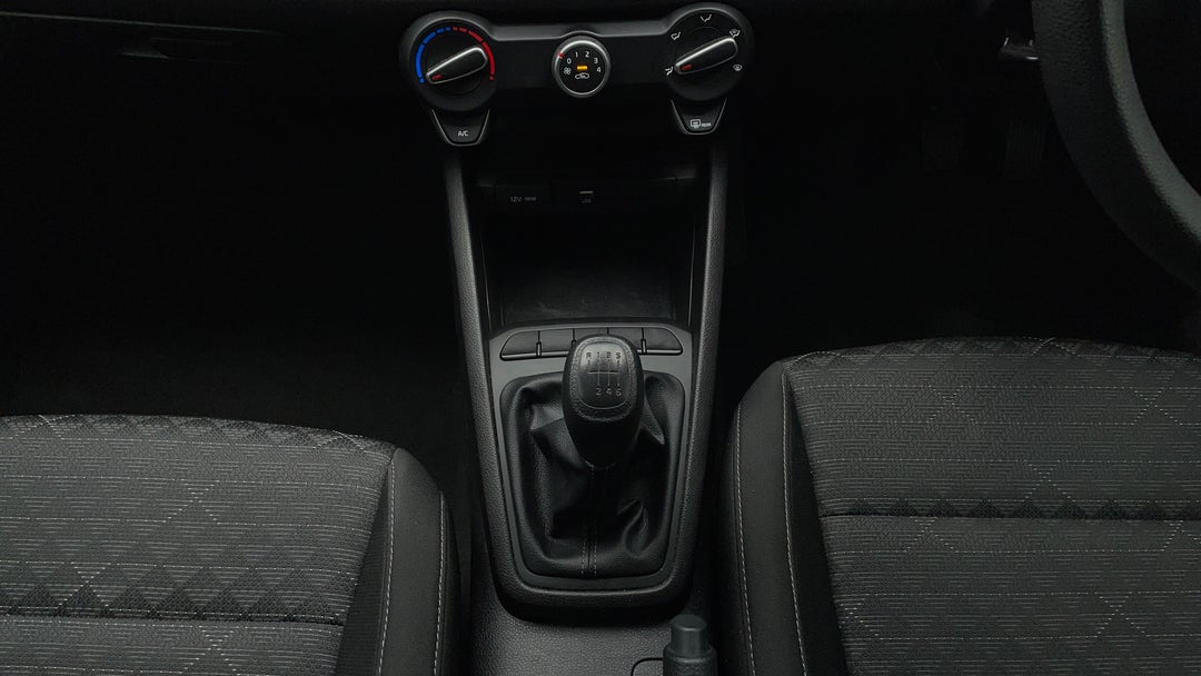 2020 Kia Rio S, Manual, 47341 km, Gear Lever 