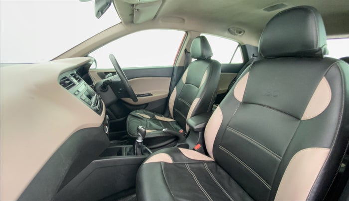 2014 Hyundai Elite i20 MAGNA 1.4 CRDI, Diesel, Manual, 84,824 km, Right Side Front Door Cabin