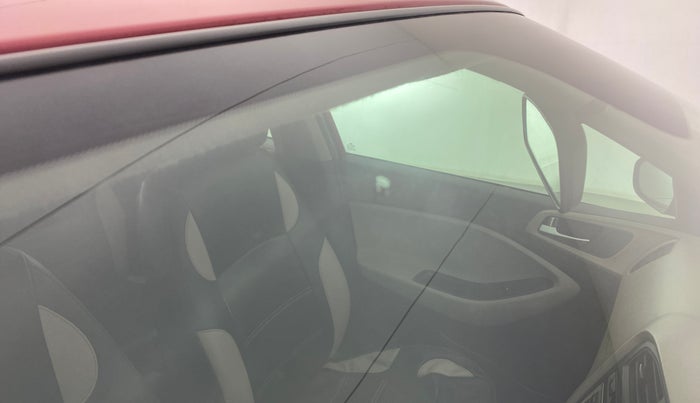 2014 Hyundai Elite i20 MAGNA 1.4 CRDI, Diesel, Manual, 84,824 km, Front windshield - Minor spot on windshield