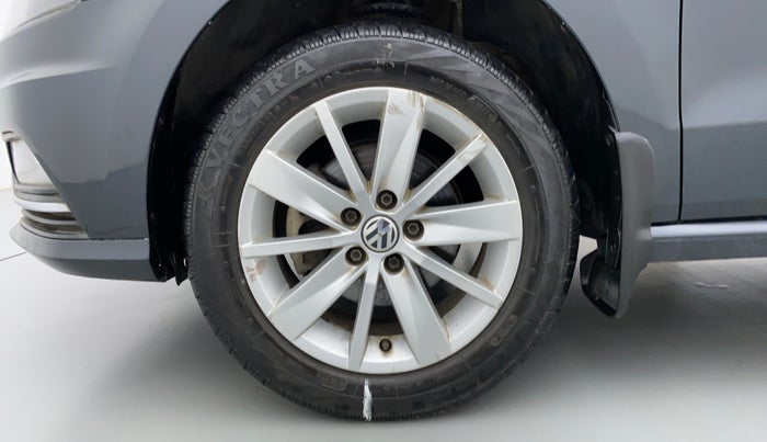2016 Volkswagen Ameo HIGHLINE 1.2, Petrol, Manual, 30,715 km, Left Front Wheel