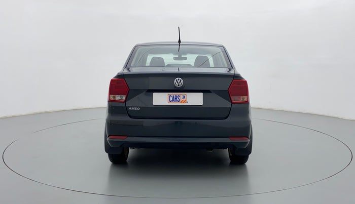 2016 Volkswagen Ameo HIGHLINE 1.2, Petrol, Manual, 30,715 km, Back/Rear