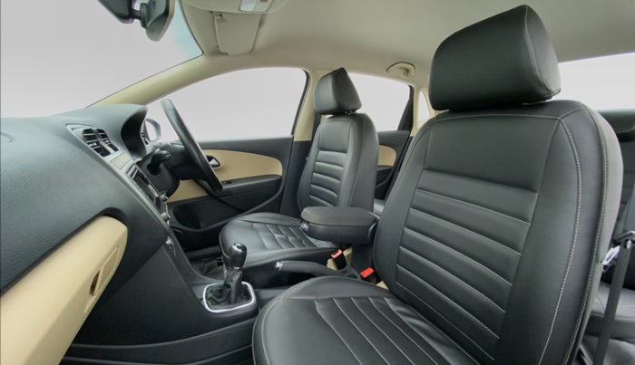 2016 Volkswagen Ameo HIGHLINE 1.2, Petrol, Manual, 30,715 km, Right Side Front Door Cabin