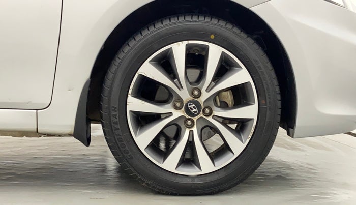 2014 Hyundai Verna FLUIDIC 1.4 VTVT CX, Petrol, Manual, 44,469 km, Right Front Wheel