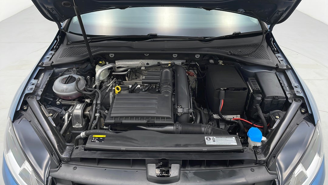 Open Bonnet (Engine)