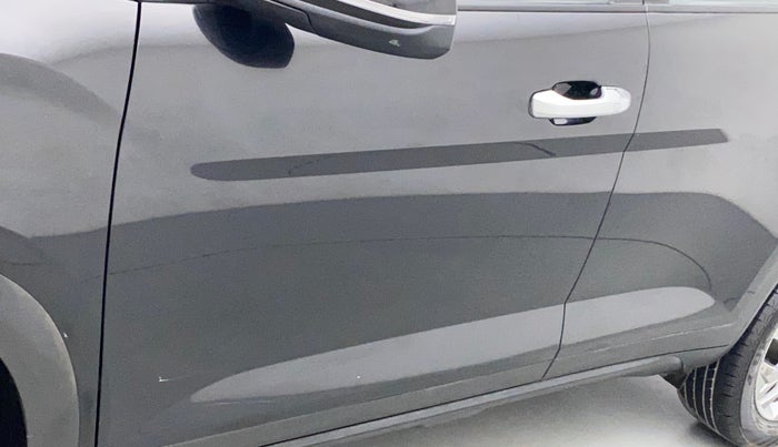 2020 Hyundai Creta SX (O) 1.4 TURBO DCT, Petrol, Automatic, 28,892 km, Front passenger door - Minor scratches
