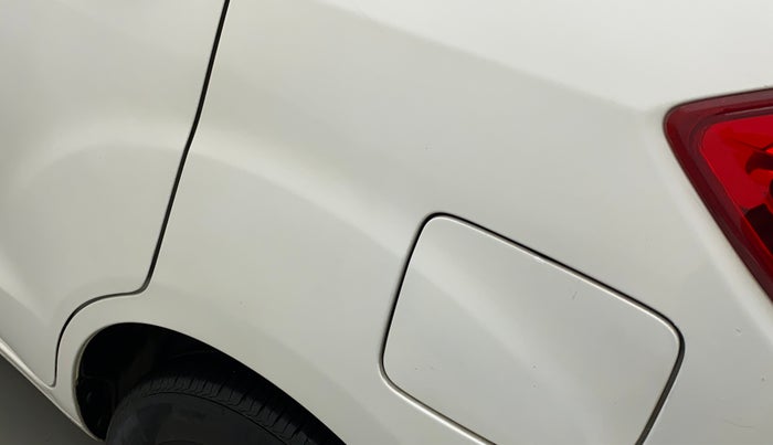 2014 Maruti Ertiga VXI, Petrol, Manual, 52,106 km, Left quarter panel - Paint has minor damage