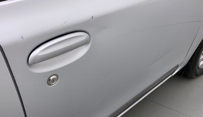 2018 Toyota Etios GX PLATINUM, Petrol, Manual, 71,373 km, Driver-side door - Minor scratches