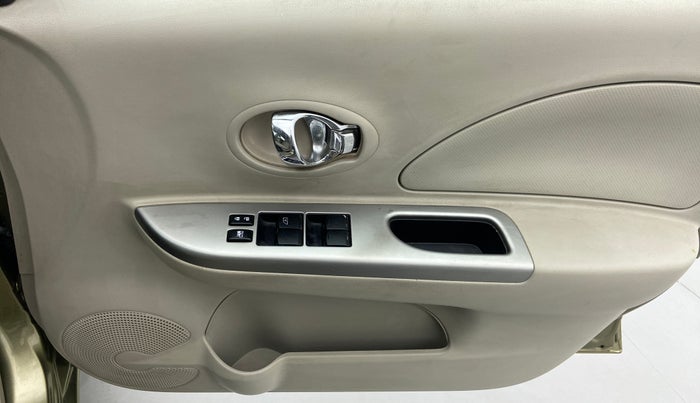 2014 Nissan Micra XV CVT, Petrol, Automatic, 10,768 km, Driver Side Door Panels Control