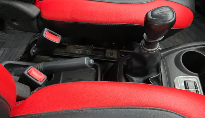 2018 Datsun Redi Go T (O), Petrol, Manual, 90,823 km, Gear Lever