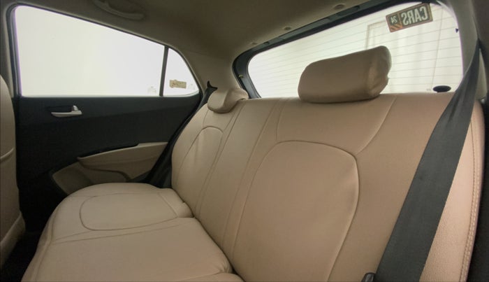 2016 Hyundai Grand i10 ASTA 1.2 KAPPA VTVT, Petrol, Manual, 60,480 km, Right Side Rear Door Cabin