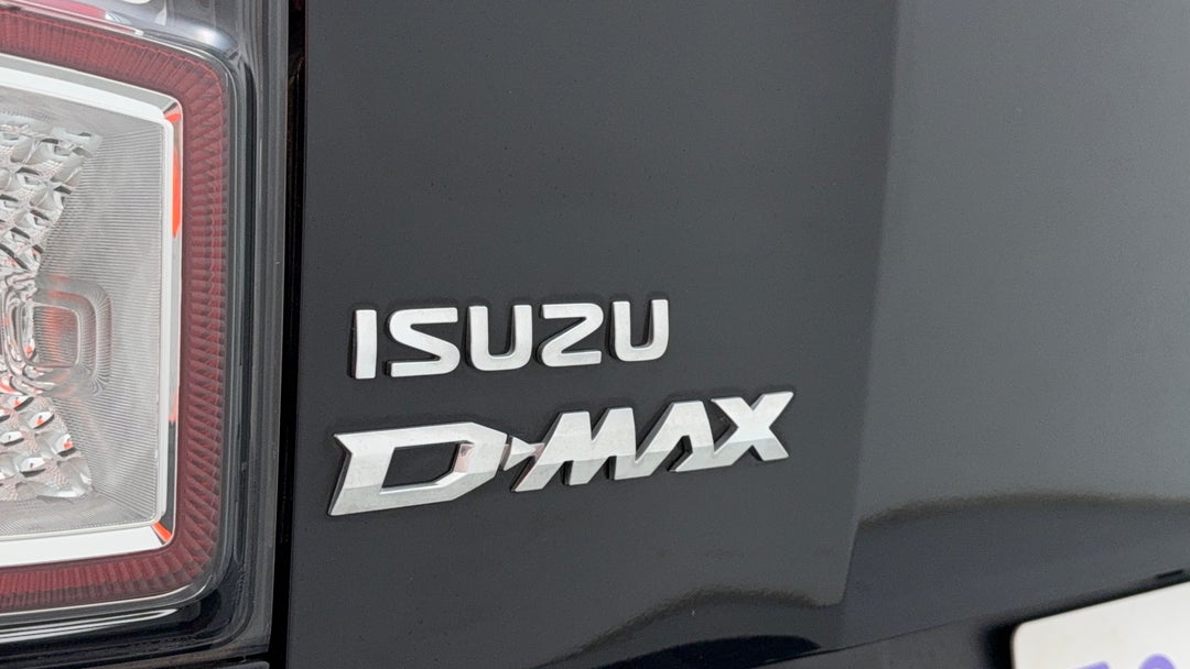 Badge (Boot Left Side)