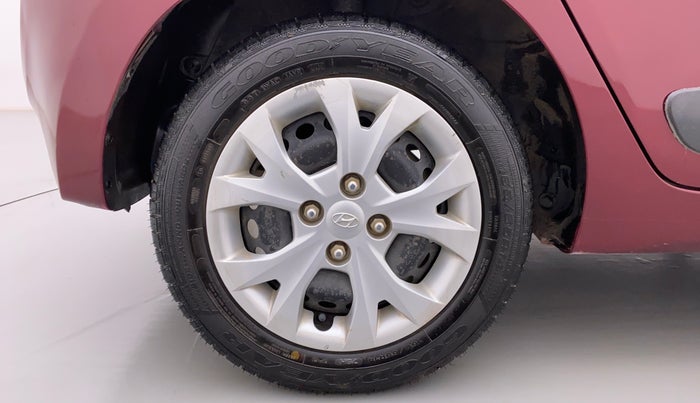 2015 Hyundai Grand i10 SPORTZ 1.2 KAPPA VTVT, Petrol, Manual, 75,390 km, Right Rear Wheel
