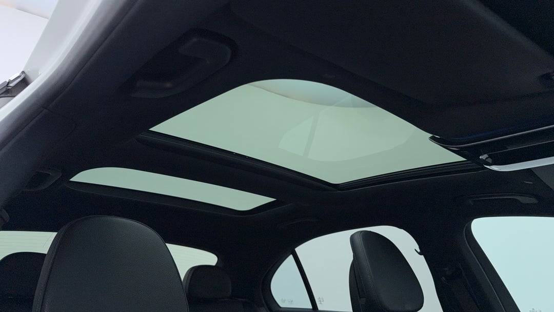 Interior Sunroof/Moonroof