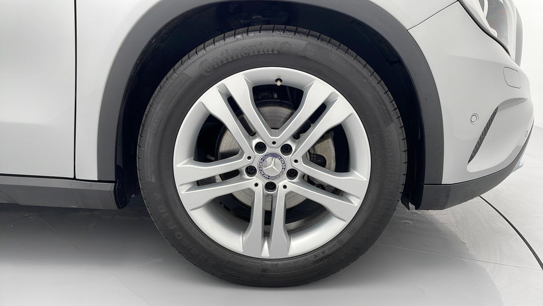 2016 Mercedes-benz GLA 200 D, Automatic, 82200 km, Right Front Wheel