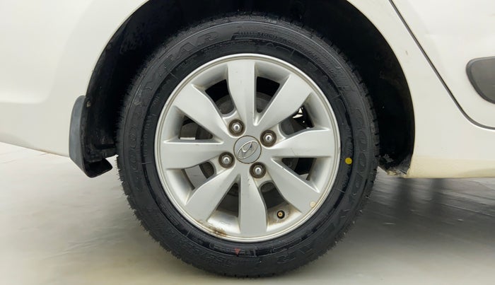 2014 Hyundai Xcent S 1.2 OPT, Petrol, Manual, 40,966 km, Right Rear Wheel