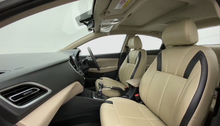 2020 Hyundai Verna SX 1.5 VTVT, Petrol, Manual, 27,279 km, Right Side Front Door Cabin