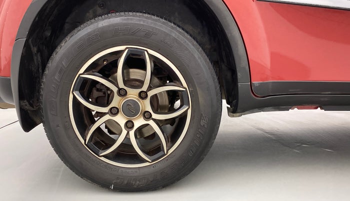 2014 Mahindra XUV500 W6 4X2, Diesel, Manual, 75,538 km, Right Rear Wheel