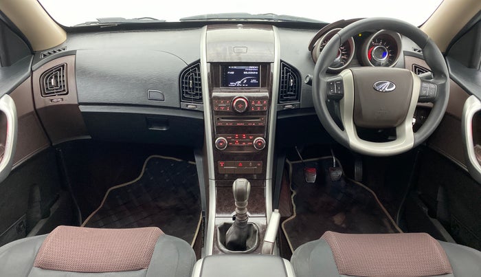 2014 Mahindra XUV500 W6 4X2, Diesel, Manual, 75,538 km, Dashboard