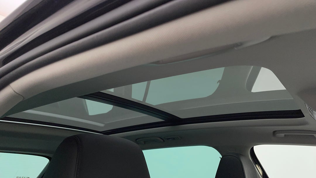 2018 SKODA Superb 162 Tsi, Automatic, 153857 km, Interior Sunroof/Moonroof