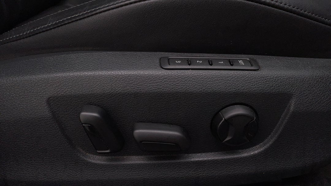 2018 SKODA Superb 162 Tsi, Automatic, 153857 km, Drivers Side Adjustment Panel