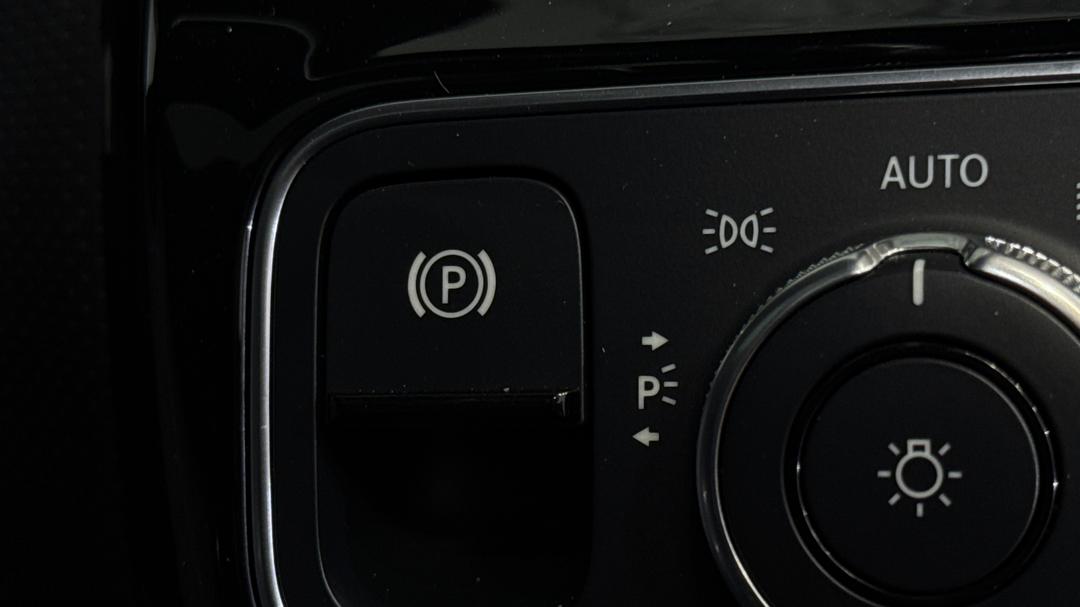 2021 Mercedes-amg A35 4matic, Automatic, 36519 km, Handbrake