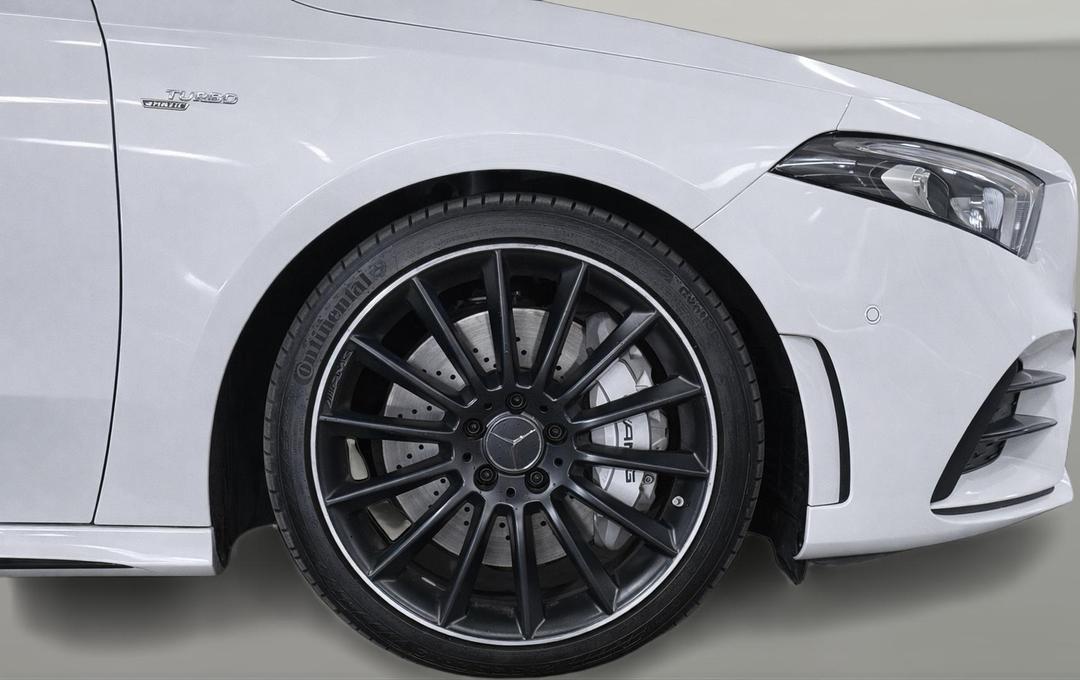 2021 Mercedes-amg A35 4matic, Automatic, 36519 km, Right Front Wheel
