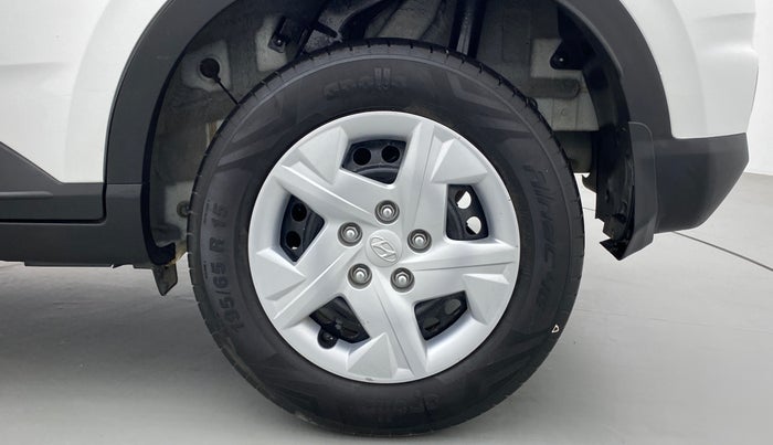 2022 Hyundai VENUE S 1.2, Petrol, Manual, 19,395 km, Left Rear Wheel