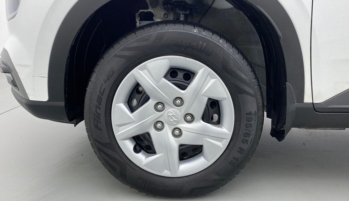 2022 Hyundai VENUE S 1.2, Petrol, Manual, 19,395 km, Left Front Wheel