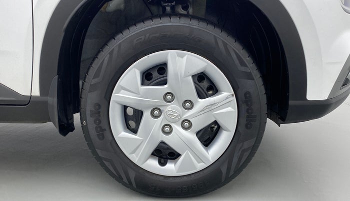 2022 Hyundai VENUE S 1.2, Petrol, Manual, 19,395 km, Right Front Wheel