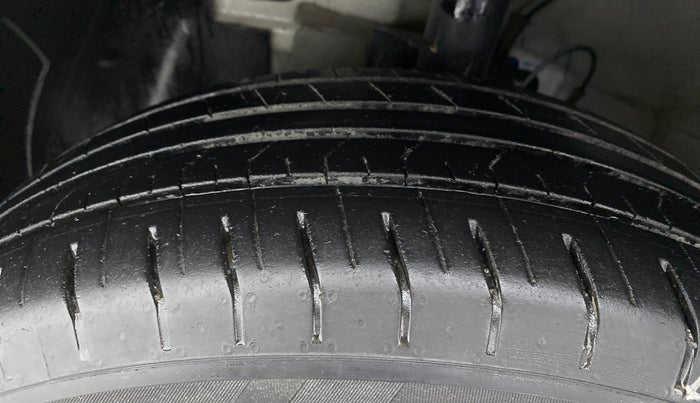 2022 Hyundai VENUE S 1.2, Petrol, Manual, 19,395 km, Left Front Tyre Tread