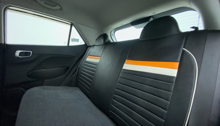 2022 Hyundai VENUE S 1.2, Petrol, Manual, 19,395 km, Right Side Rear Door Cabin