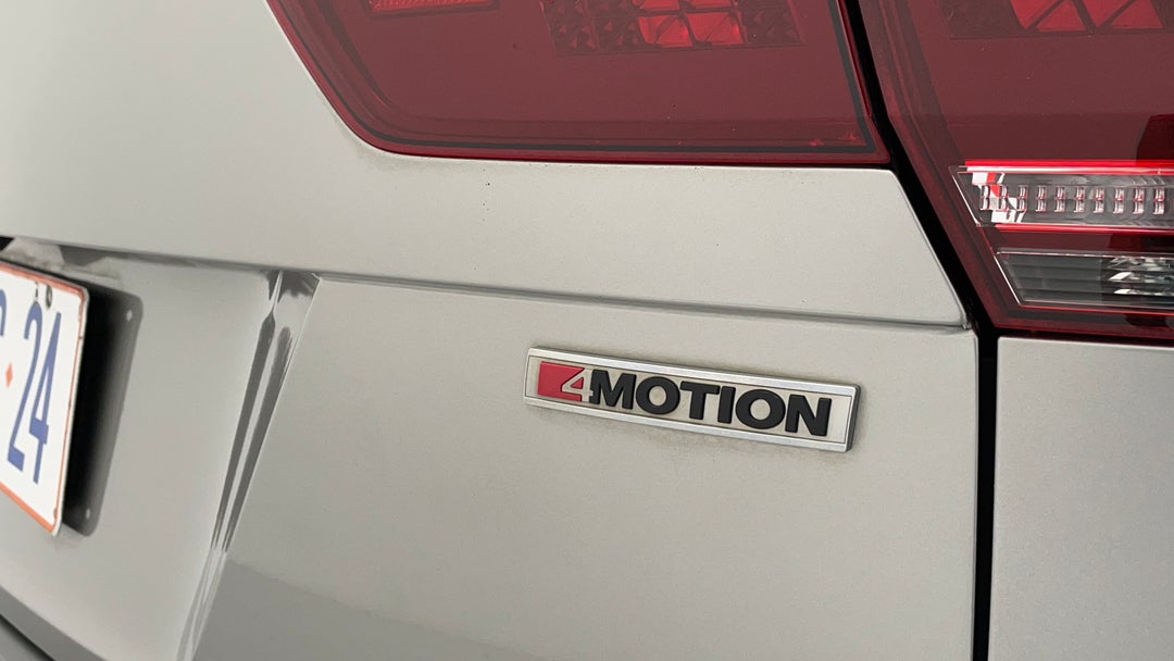 Badge (Boot Right Side)