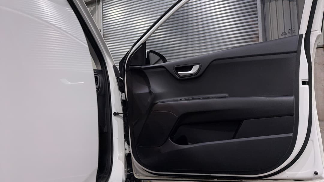 2022 Kia Stonic S, Automatic, 38722 km, Speaker View