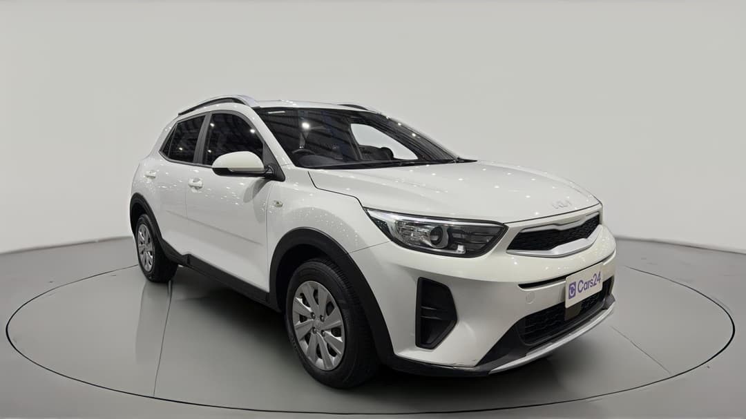 2022 Kia Stonic S, Automatic, 38722 km, Right Front Diagonal (45- Degree) View