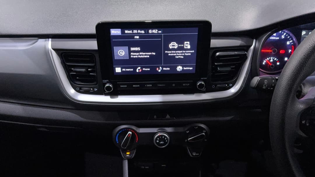2022 Kia Stonic S, Automatic, 38722 km, Center Console
