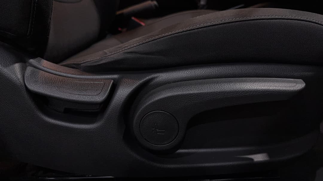 2022 Kia Stonic S, Automatic, 38722 km, Drivers Side Adjustment Panel