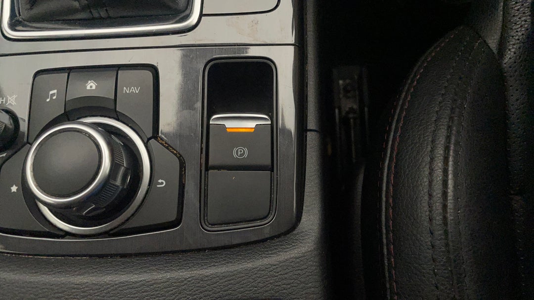 2015 Mazda CX-5 Akera (4x4), Automatic, 125614 km, Handbrake