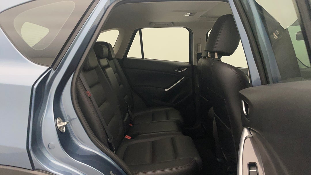 2015 Mazda CX-5 Akera (4x4), Automatic, 125614 km, Right Side Rear Door Cabin View