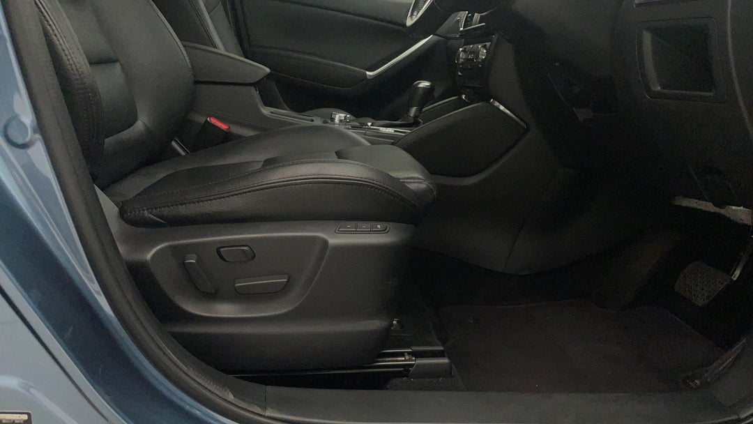 2015 Mazda CX-5 Akera (4x4), Automatic, 125614 km, Drivers Side Adjustment Panel