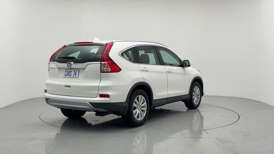 Right Back Diagonal (45- Degree) View