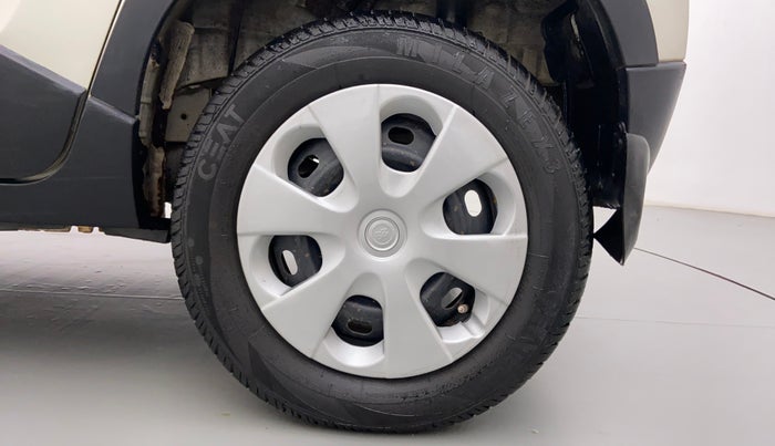 2016 Mahindra Kuv100 K6 D 6 STR, Diesel, Manual, 44,878 km, Left Rear Wheel