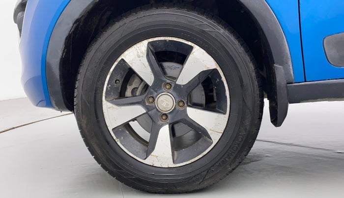 2018 Tata NEXON XT PETROL, Petrol, Manual, 82,757 km, Left Front Wheel