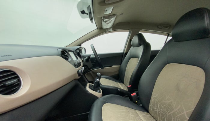 2018 Hyundai Grand i10 SPORTZ 1.2 KAPPA VTVT, Petrol, Manual, 17,329 km, Right Side Front Door Cabin