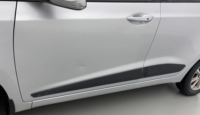 2016 Hyundai Grand i10 ASTA (O) AT 1.2 KAPPA VTVT, Petrol, Automatic, 43,385 km, Front passenger door - Slightly dented