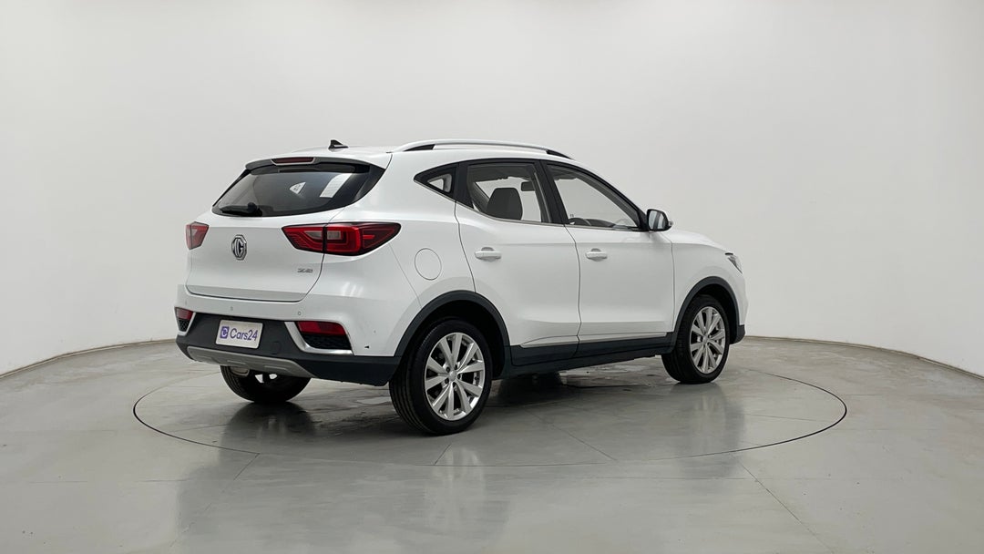 Right Back Diagonal (45- Degree) View