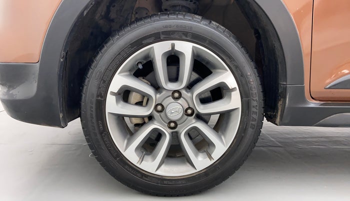2017 Hyundai i20 Active 1.2 S, Petrol, Manual, 22,654 km, Left Front Wheel