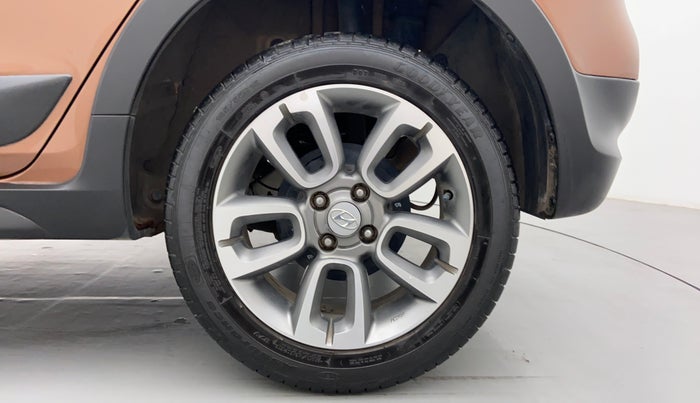 2017 Hyundai i20 Active 1.2 S, Petrol, Manual, 22,654 km, Left Rear Wheel