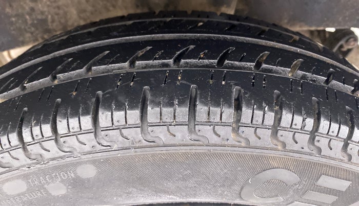 2018 Renault Kwid RXL, Petrol, Manual, 19,791 km, Left Rear Tyre Tread