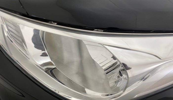2018 Hyundai Verna 1.4 VTVT EX, Petrol, Manual, 32,296 km, Left headlight - Minor scratches