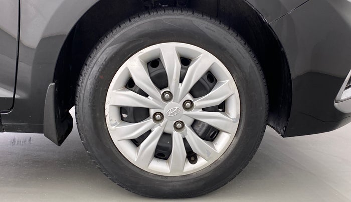 2018 Hyundai Verna 1.4 VTVT EX, Petrol, Manual, 32,296 km, Right Front Wheel